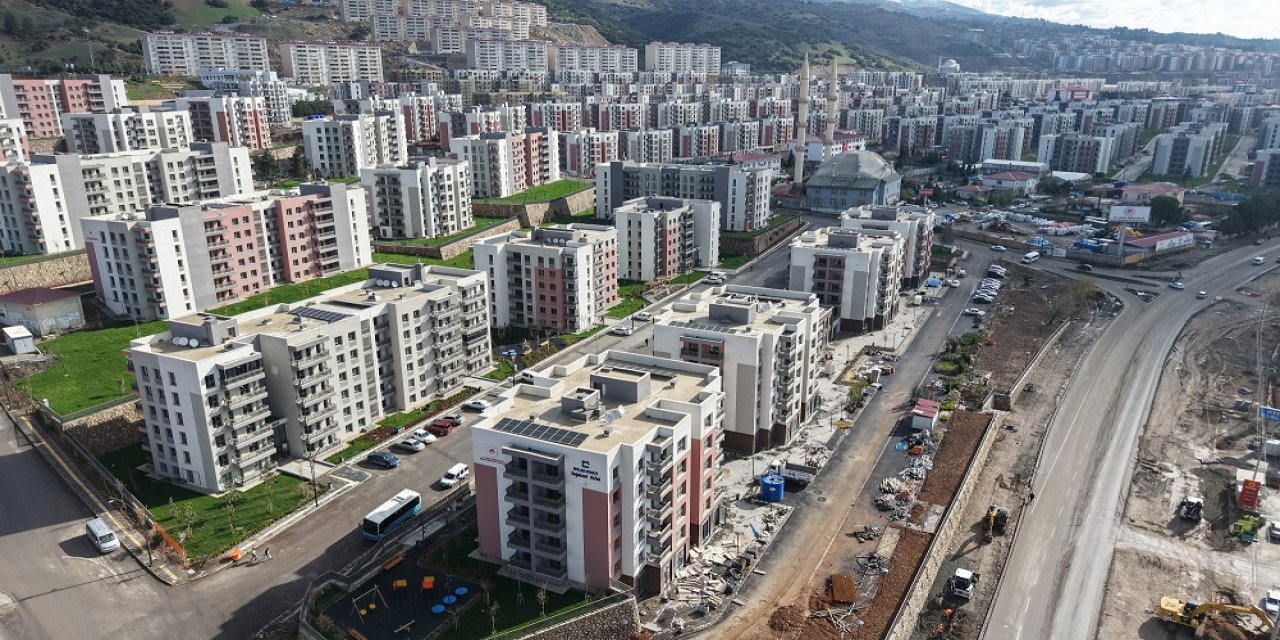 Aileler Doğukent’teki Yuvalarına Bir Bir Taşınıyor…