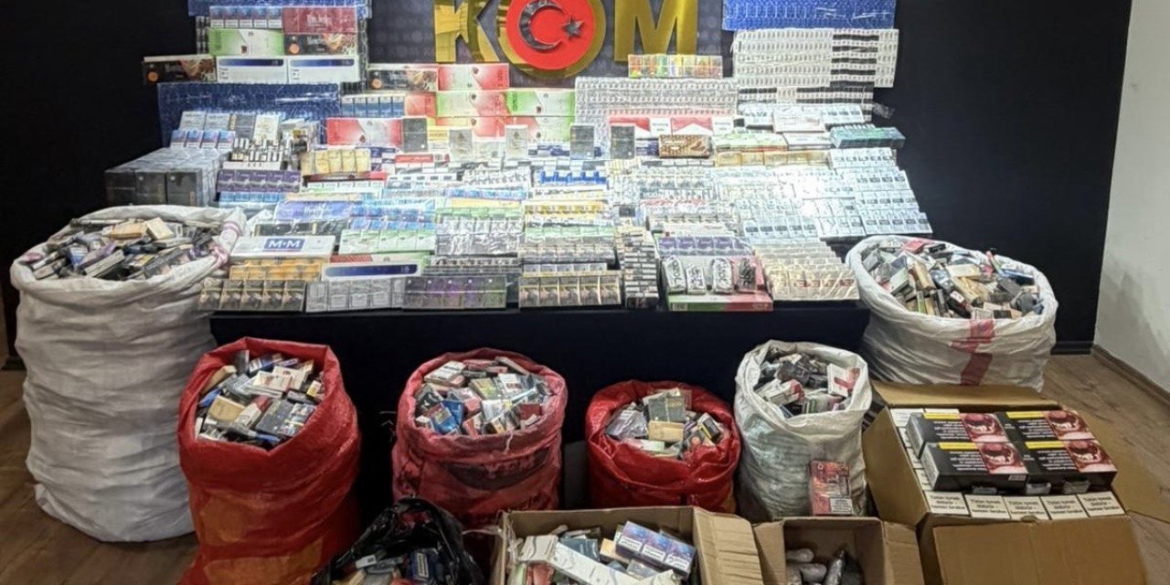 ​​​​​​​Kahramanmaraş’ta Kaçak Tütün Operasyonu:  -14 Bin 210 Paket Sigara Ele Geçirildi