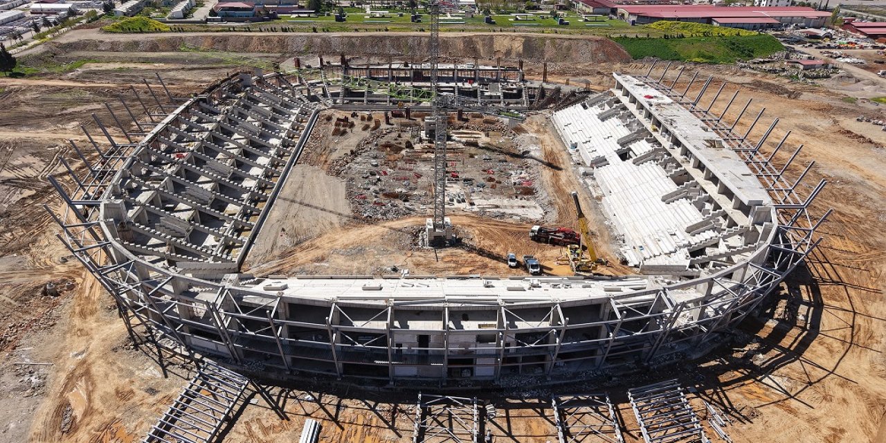 Kahramanmaraş Stadyumu Hızla Yükseliyor