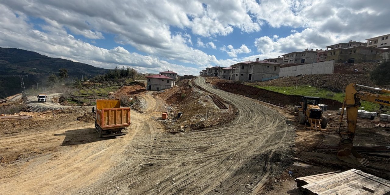 Onikişubat’ta 11 kırsal mahallede ulaşım yatırımı seferberliği