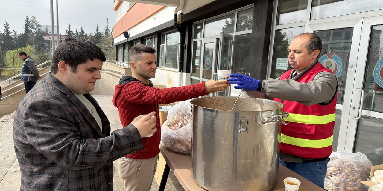 Büyükşehir, Sınav Günü de Özel Gereksinimli Vatandaşları Yalnız Bırakmadı