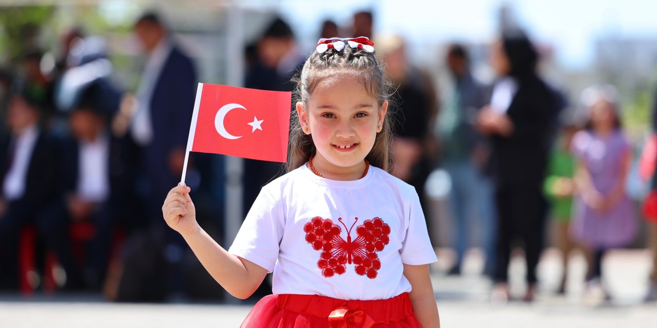 “Ulusal Egemenlik ve Çocuk Bayramı Kutlu Olsun”