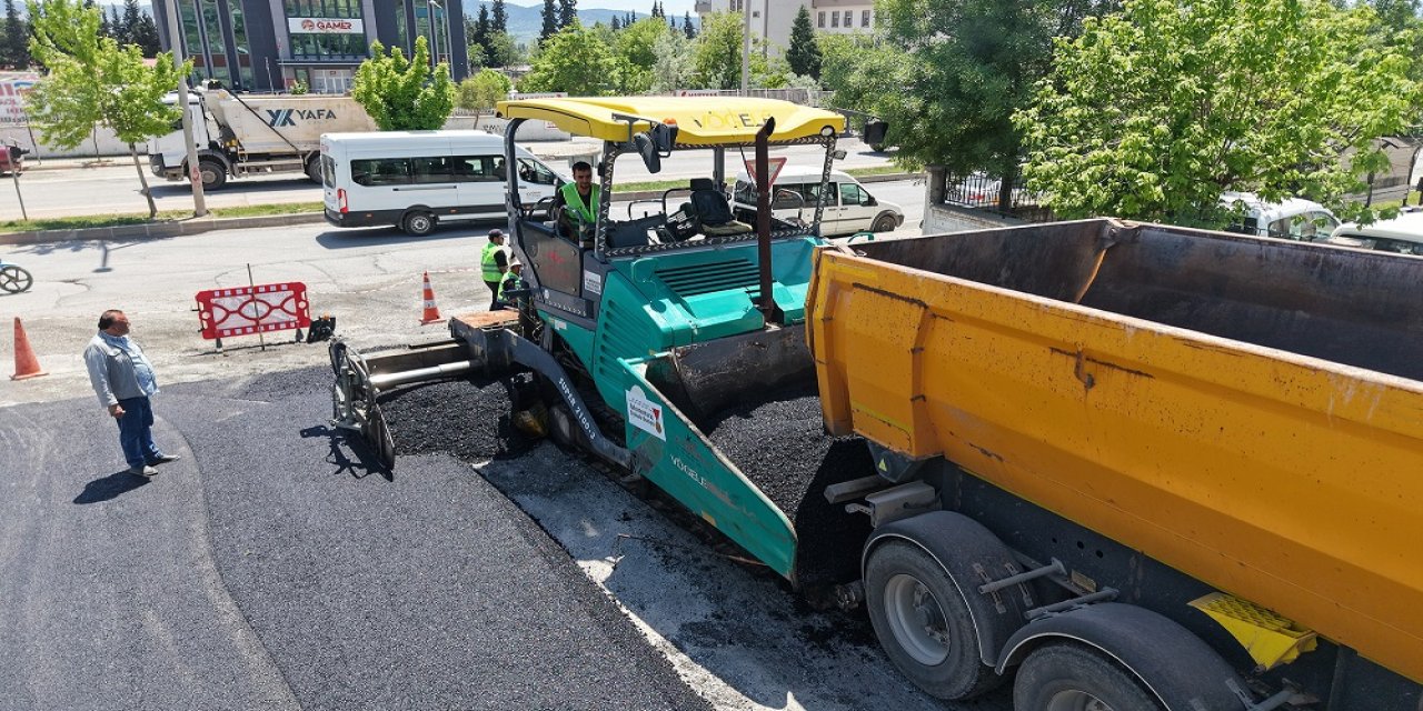 Dulkadiroğlu’nda Sokak Sokak Cadde Cadde Asfalt Çalışması Başladı