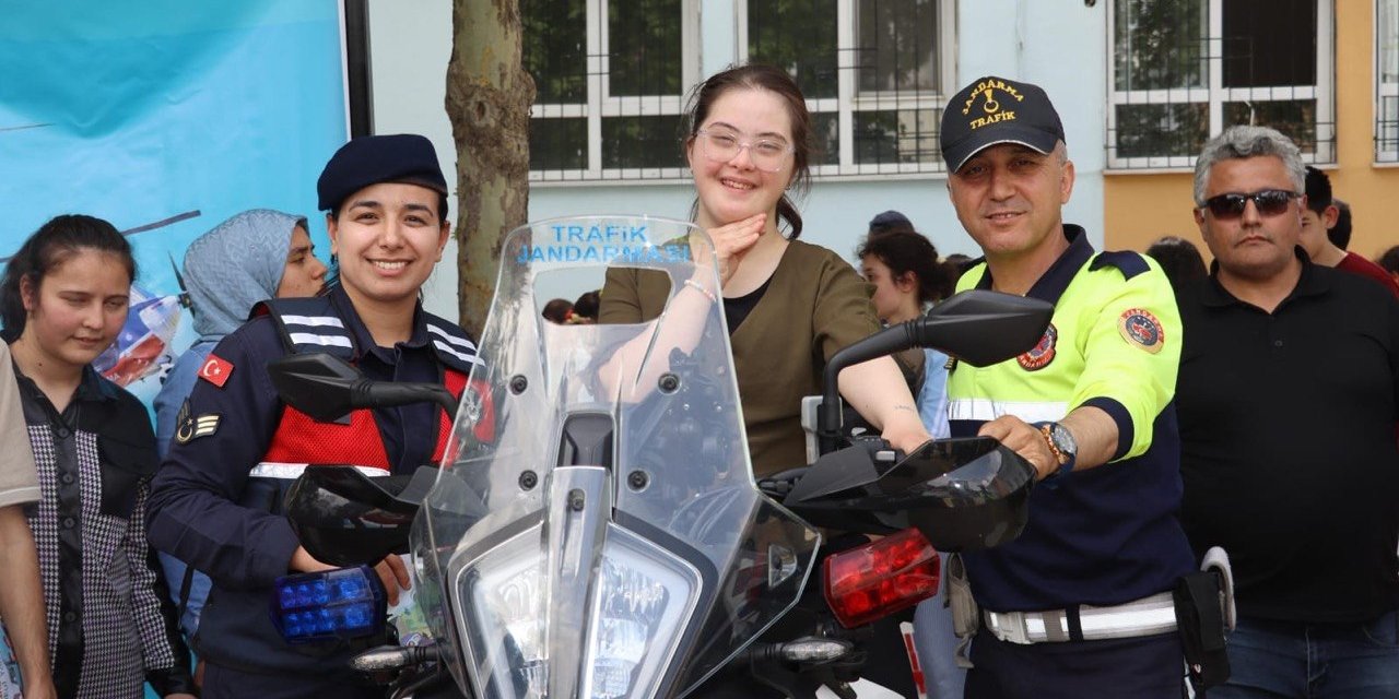 Kahramanmaraş’ta Özel Gereksinimli Öğrencilere Uygulamalı Trafik Eğitimi