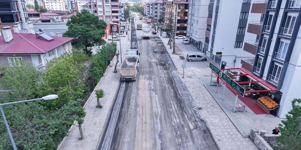 Elbistan’ın Can Damarı Pınarbaşı Caddesi Yenileniyor!