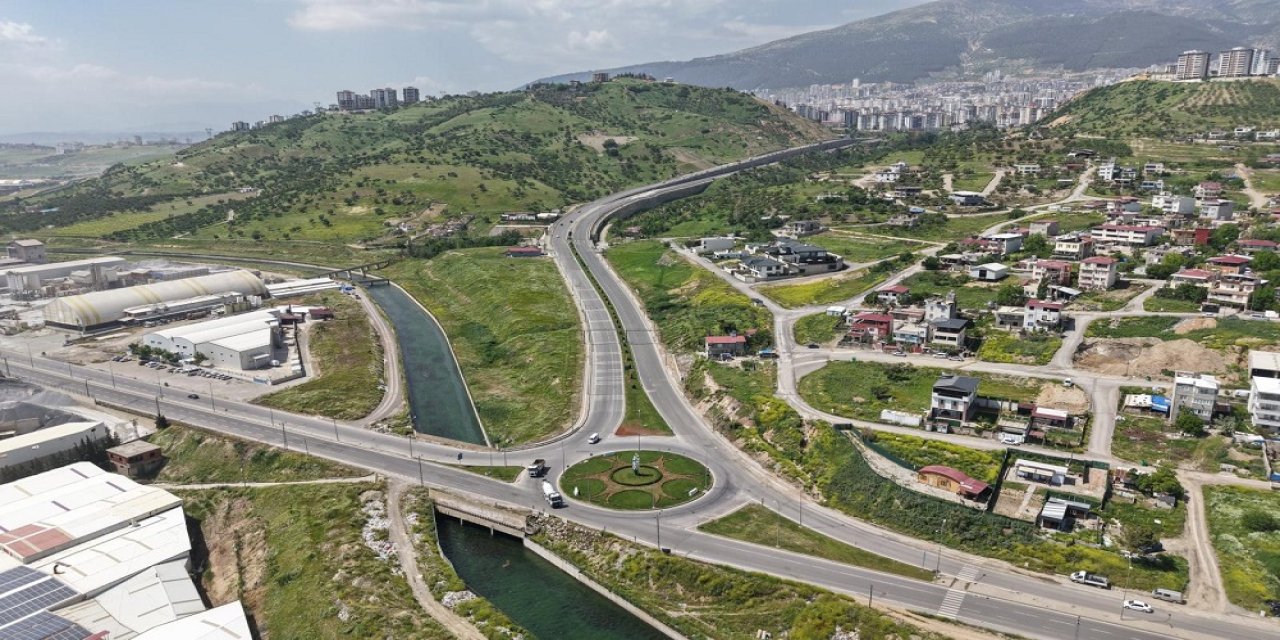 Sümbüllü Caddesi Çift Yönlü Olarak Trafiğe Kapatıldı!
