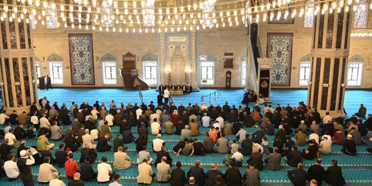 Ayla Öğretmen ve Öğrenciler İçin Mevlid Programı Düzenlendi