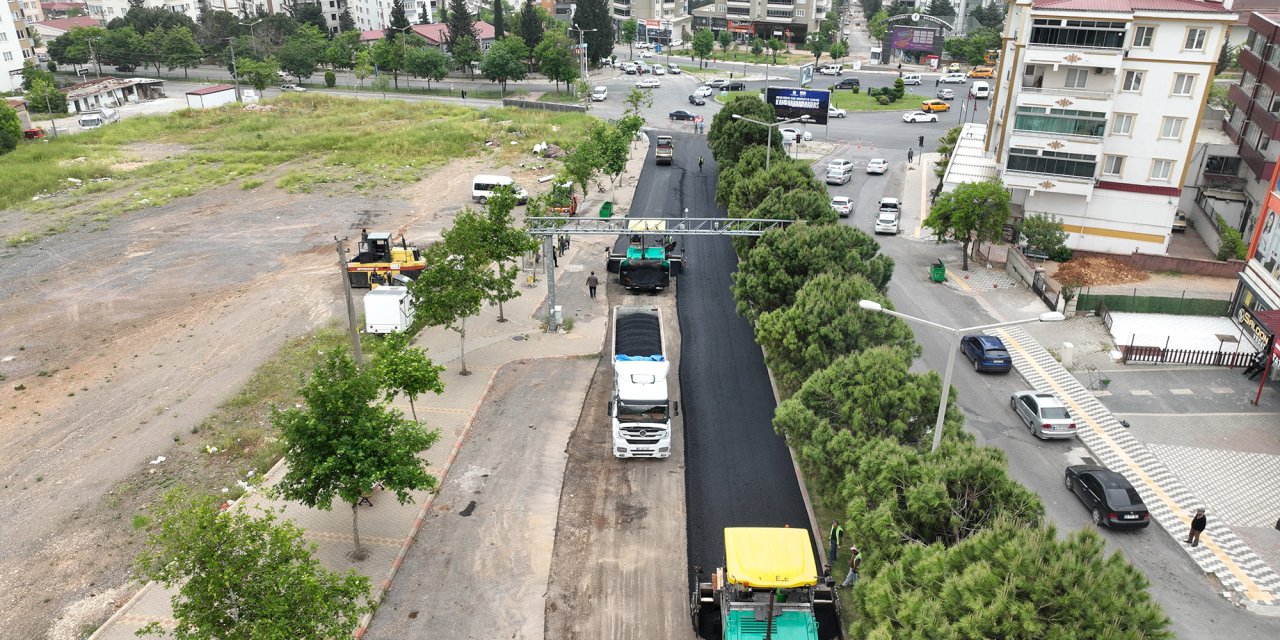 Ahır Dağı Caddesi’nde Asfalt Serimi Başladı