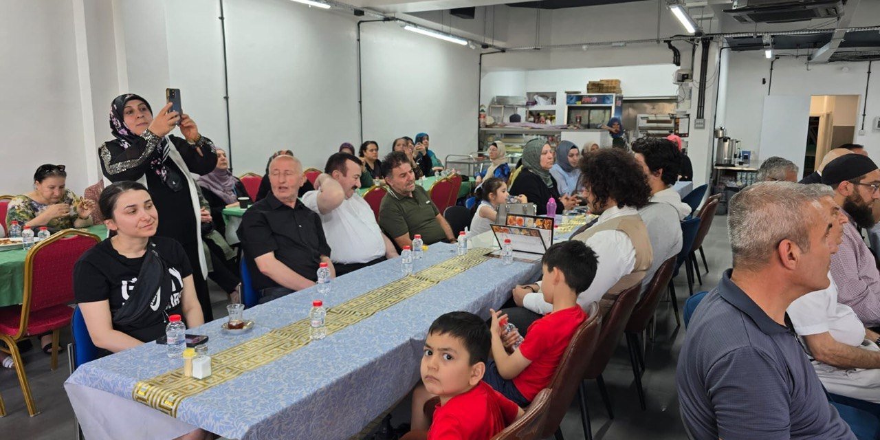 Londra’da Kahramanmaraşlılar Bayramlaştı