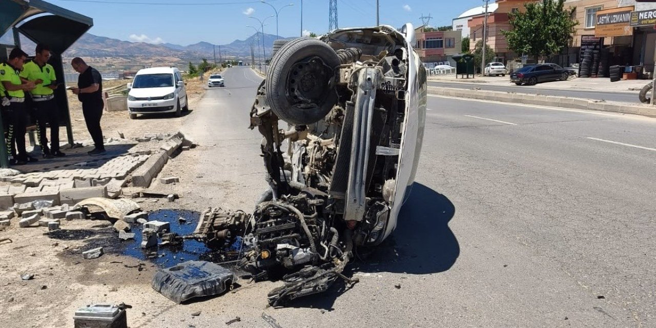 Kahramanmaraş’ta otomobil devrildi: Sürücü yaralandı