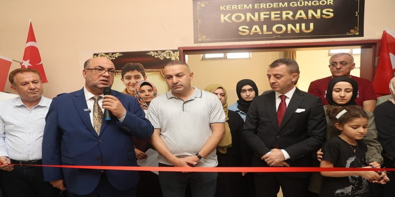 Şehit Öğrencinin İsmi Konferans Salonunda Yaşatılacak!