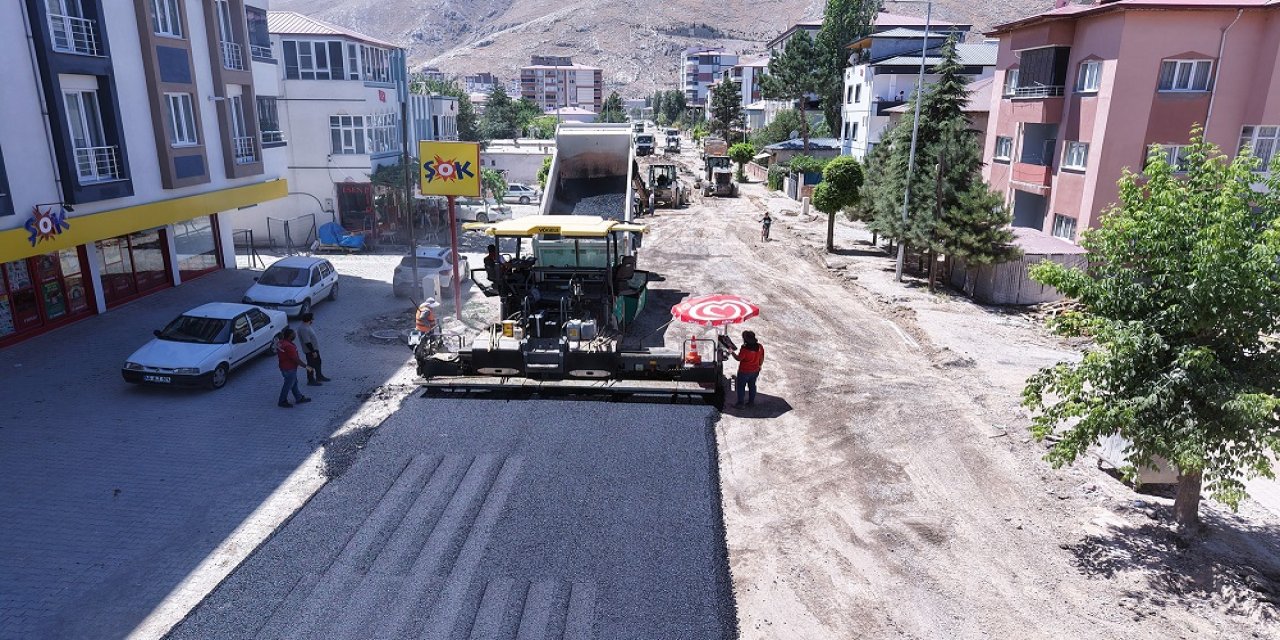 Elbistan Darende Caddesi’nde Dönüşüm Başladı…