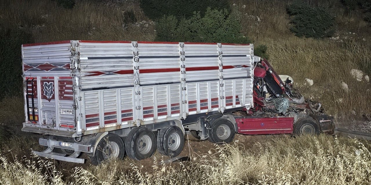 Kahramanmaraş’ta tır şarampole uçtu: 1 yaralı
