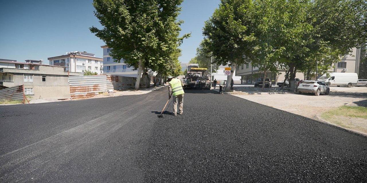 Dulkadiroğlu’nda Yoğun Asfalt Mesaisi…