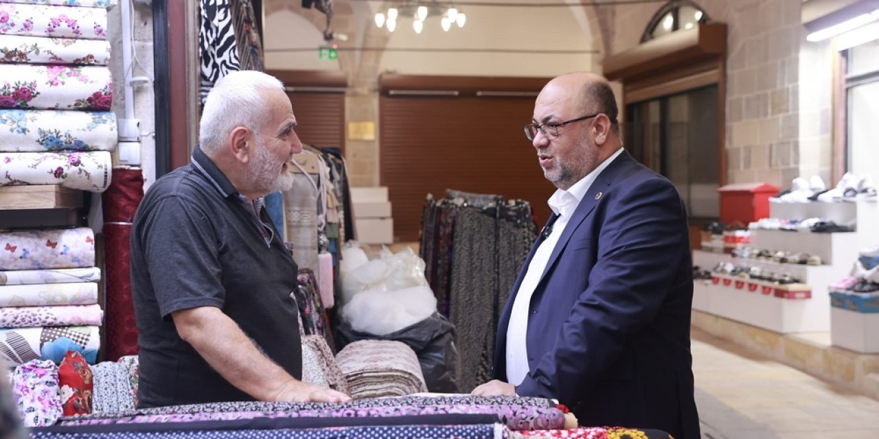 Başkan Akpınar, Restorasyonu Tamamlanan Tarihî Kapalı Çarşıda Esnafla Buluştu