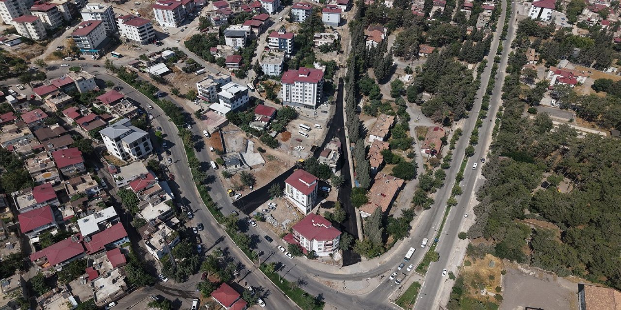 Mükremin Halil Caddesi’nde Asfalt Mesaisi…