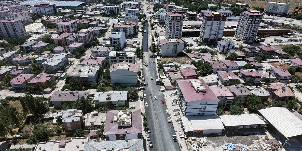 Elbistan Söğütlü Caddesi Modern Görünümüne Kavuşuyor