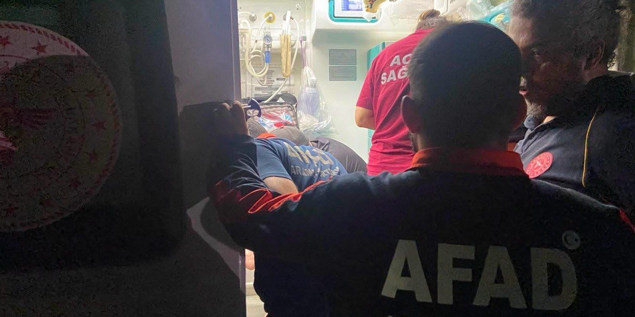 Kahramanmaraş’ta kaybolan 19 kişilik ekip sağ kurtarıldı