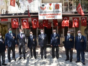 Vali Çoşkun Türkiye Muharip Gaziler Derneği’ni Ziyaret Etti