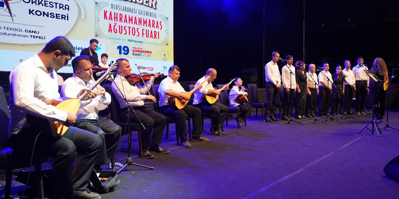 Mehmet Kalalı ve Bir Başka Orkestra’dan Ağustos Fuarı’nda Müzik Şöleni
