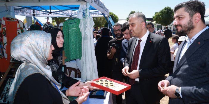 Celal Karatüre’nin sahne aldığı TÜGVA Yaz Okulları, kapanış programı ile sona erdi