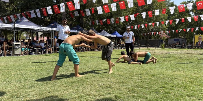 26 Yıllık Hasret Sona Erdi; Geleneksel Ağustos Fuarı Güreşleri Başladı