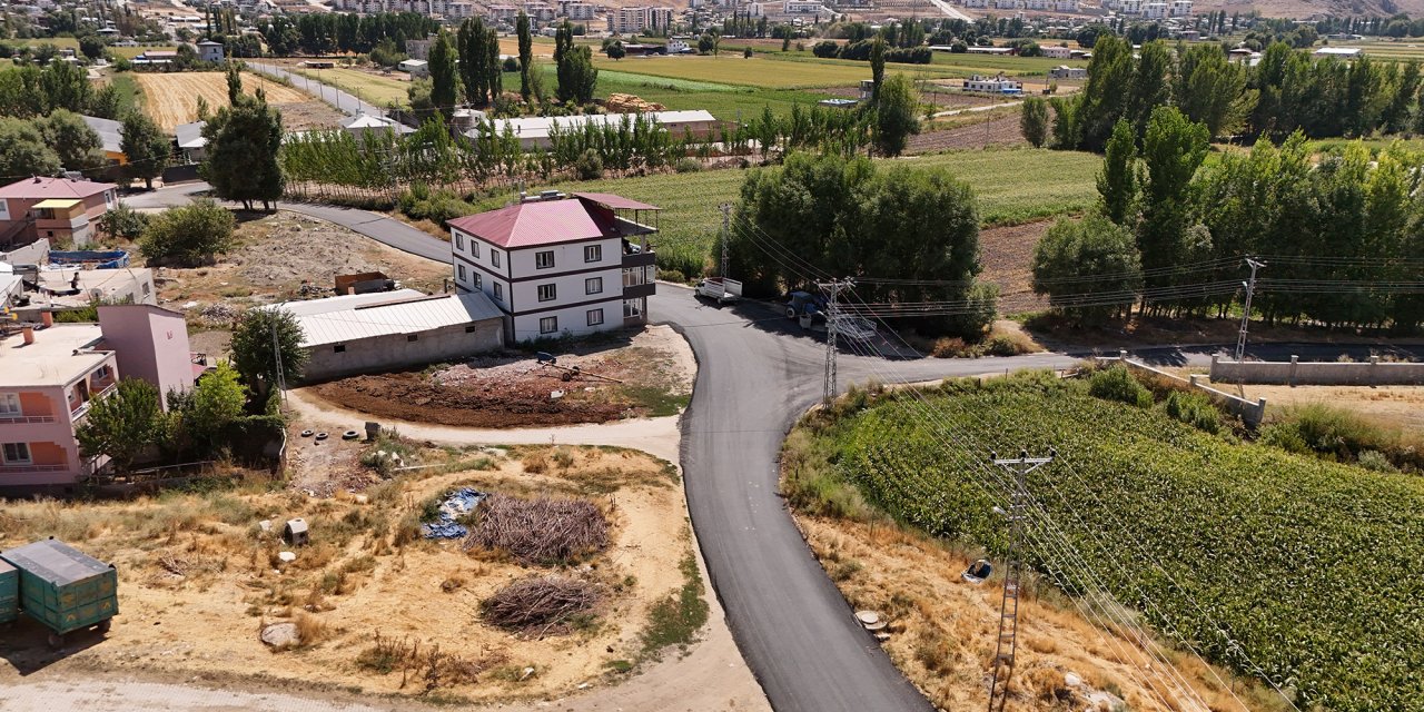 Elbistan’da Bir Yol Yatırımını Daha Tamamladı