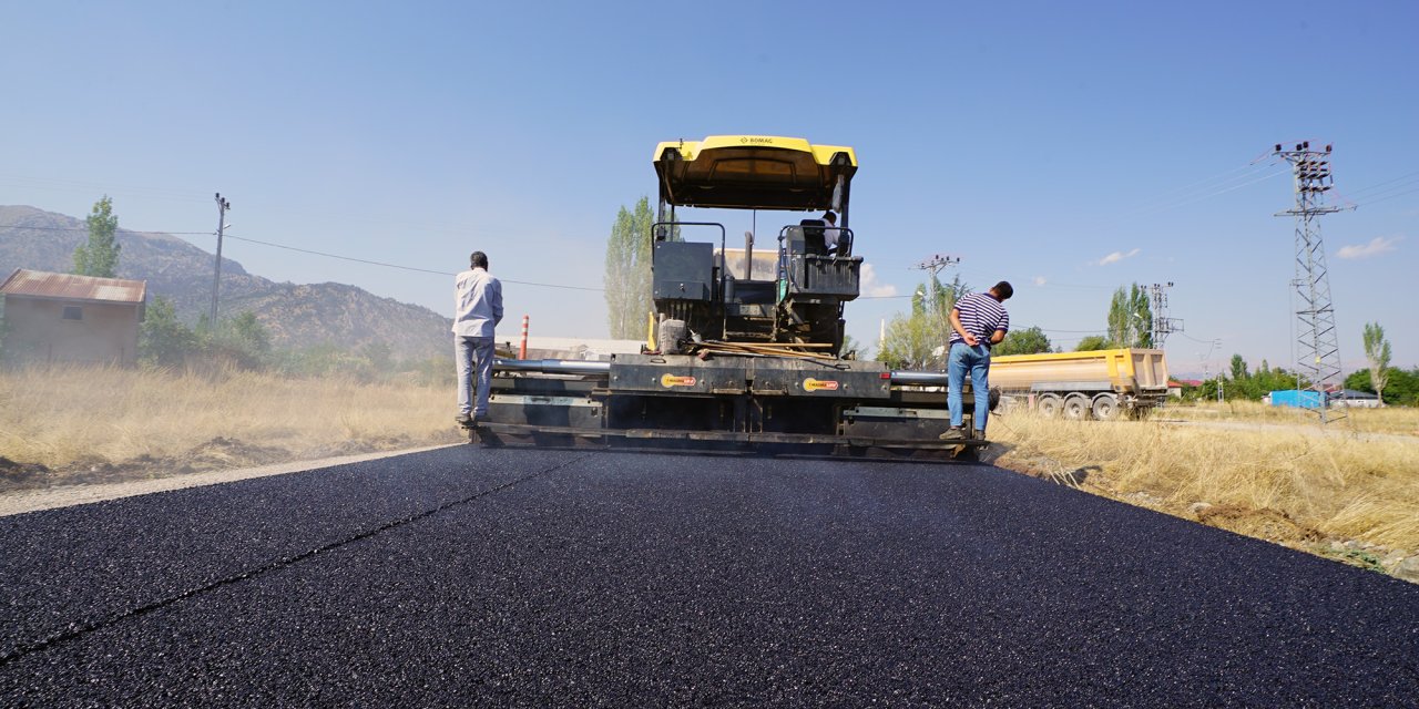 Göksun Kale Mahallesi-Elbistan yolu yenileniyor