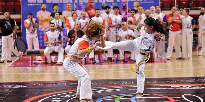 Kahramanmaraşlı capoeira sporcuları Samsun’dan 5 madalyayla döndü