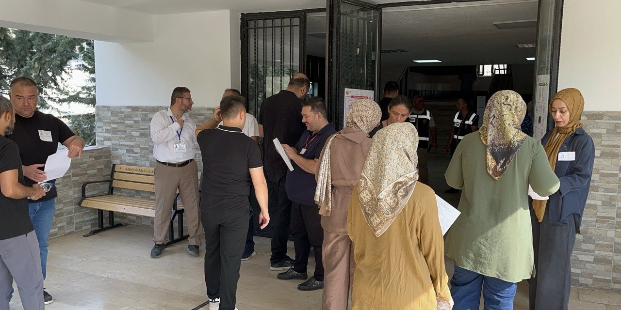 Kahramanmaraş’ta KPSS heyecanı: Adaylar sınav merkezlerine akın etti