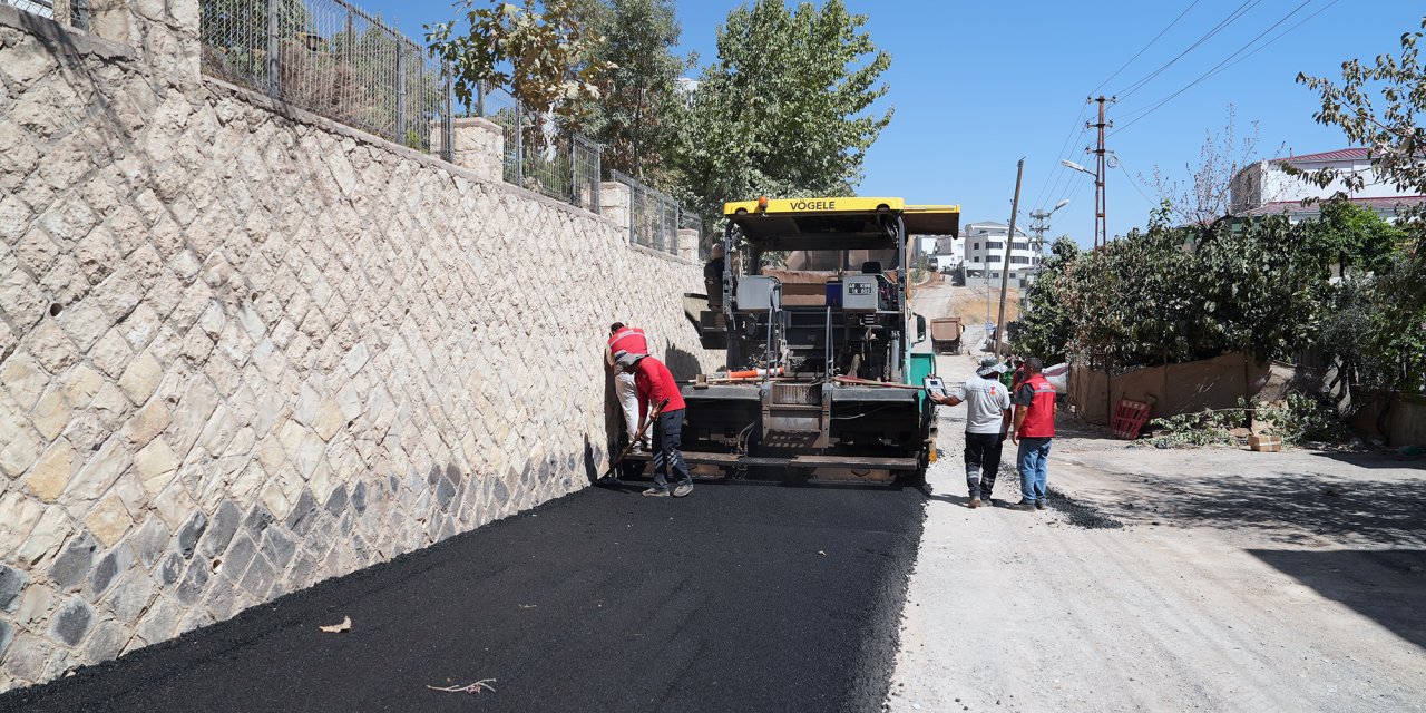 Kahramanmaraş Onikişubat Kâtip Çelebi Caddesi Asfaltlıyor  