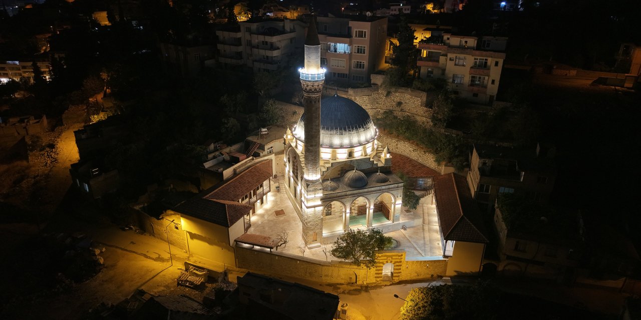 Depremde Hasar Alan 5 Cami Daha Yeniden İbadete Açılıyor