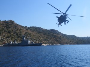 Türk Jetleri Navtex Bölgesinde Kuş Uçurmuyor