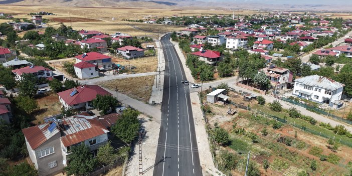 Afşin’de 3 Mahallenin Ulaşımını İyileştiren Yol Yatırımı Tamamladı