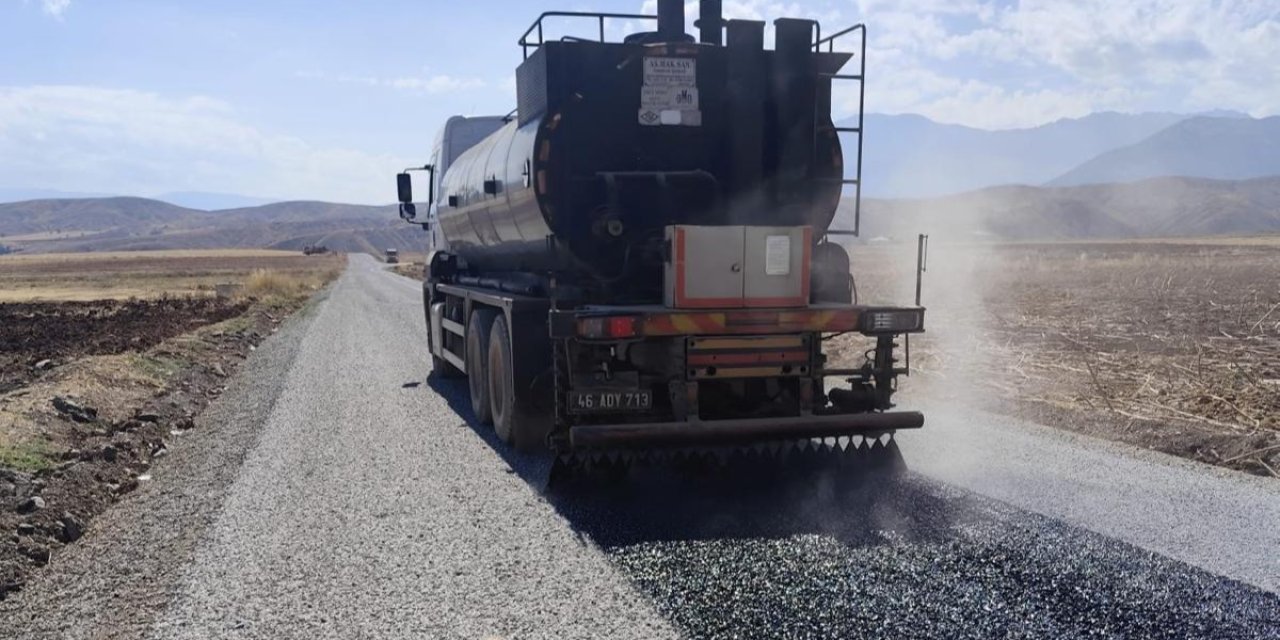 Göksun Kırsalında Ulaşımı İyileştiren Yol Çalışması