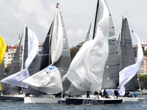 2020 yılının ilk Boğaziçi yelken yarışı Eker