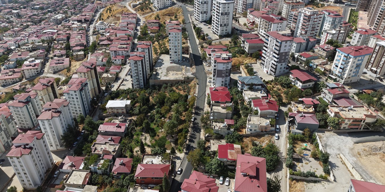 Kahramanmaraş’ta Asfalt Mesaisi Sokak Sokak, Cadde Cadde Devam Ediyor