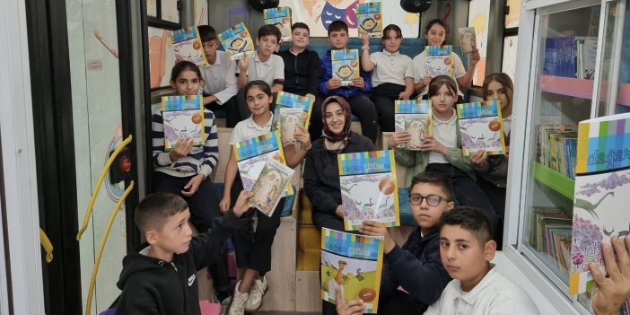 UNESCO Edebiyat Şehri’nde Kitap Sevgisi Mobil Kütüphaneyle Büyüyor