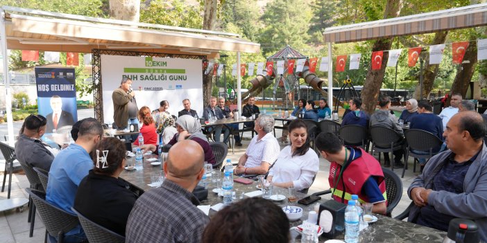 Dünya Ruh Sağlığı Günü’nde Gönüllere Dokundu