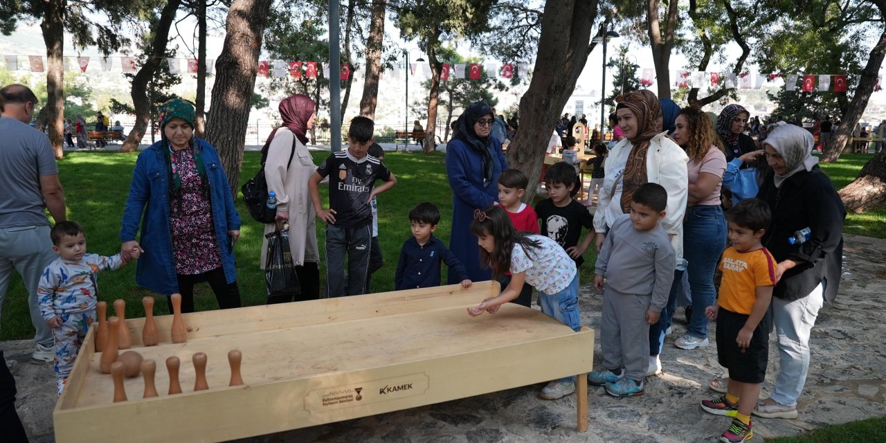 Minikler Hafta Sonunu Kale’de Büyükşehir’in Etkinlikleriyle Değerlendiriyor