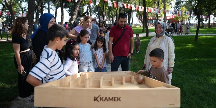 Minikler Hafta Sonunu Kale’de Büyükşehir’in Etkinlikleriyle Değerlendiriyor