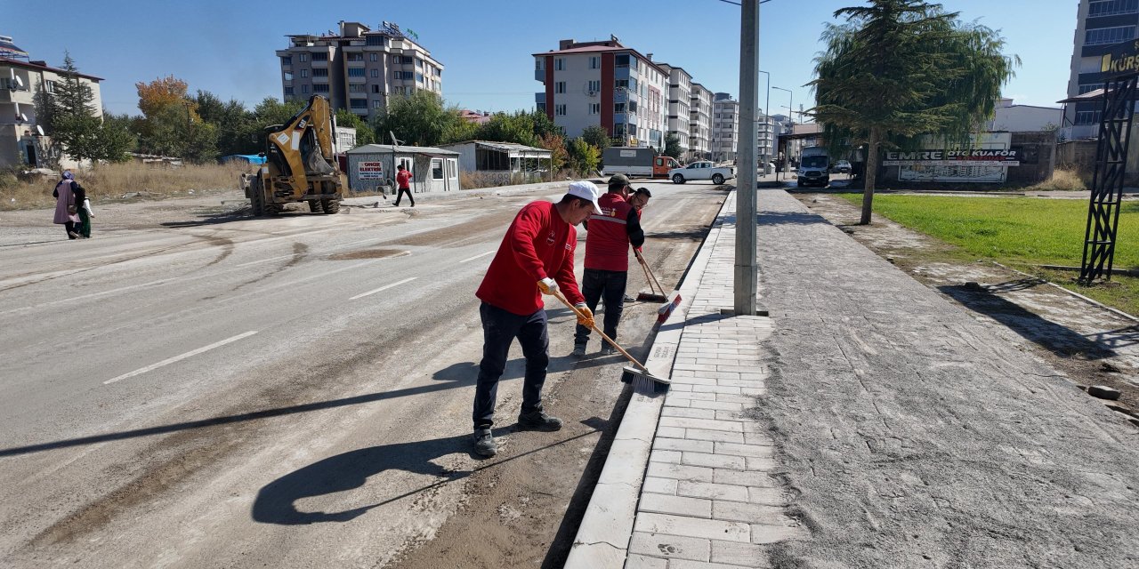 Elbistan Caddelerinde Temizlik