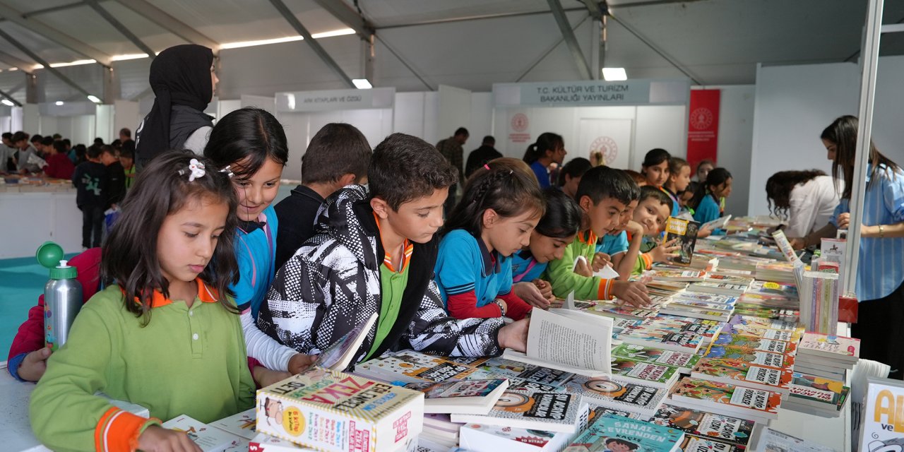 Edebiyatın Başkentinde Anadolu’nun En Büyük Kitap Fuarı Açılıyor