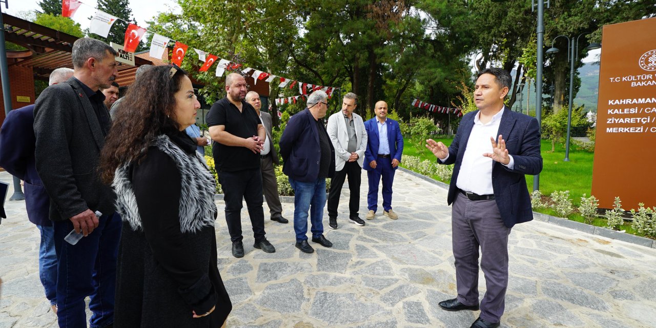 Kahramanmaraşlı Muhtarların Kale’de Tarihe Yolculuğu