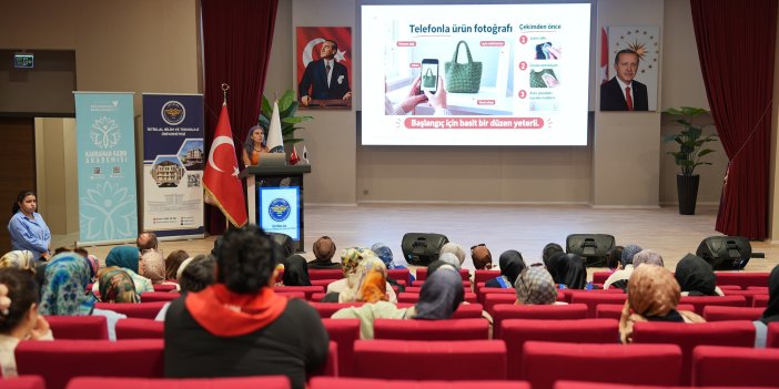 Kadın Üreticiler Büyükşehir’in Destekleriyle Kendilerini Geliştiriyor