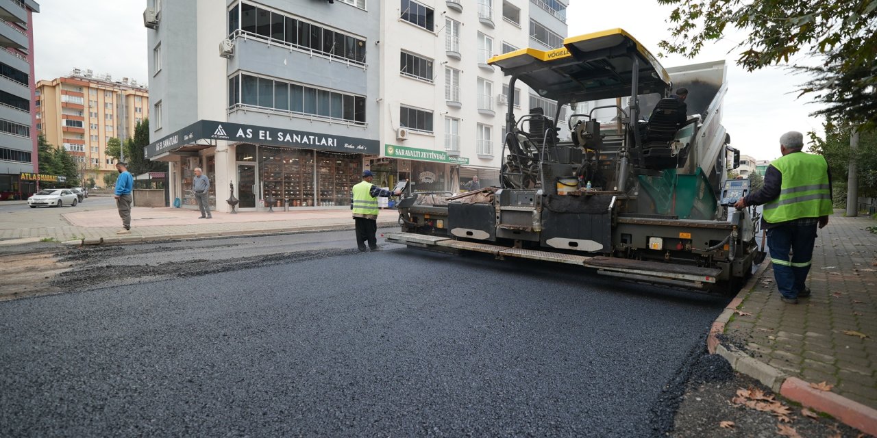 Kahramanmaraş’ta Altyapı Sonrası Asfalt Yatırımlarını Durmaksızın Sürdürüyor