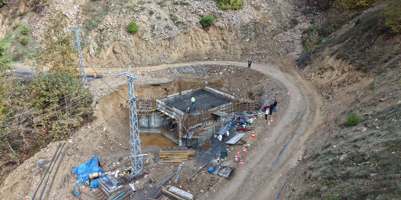 Kahramanmaraş Hacılar Mahallesi’ne Yeni Köprü İnşa Ediyor