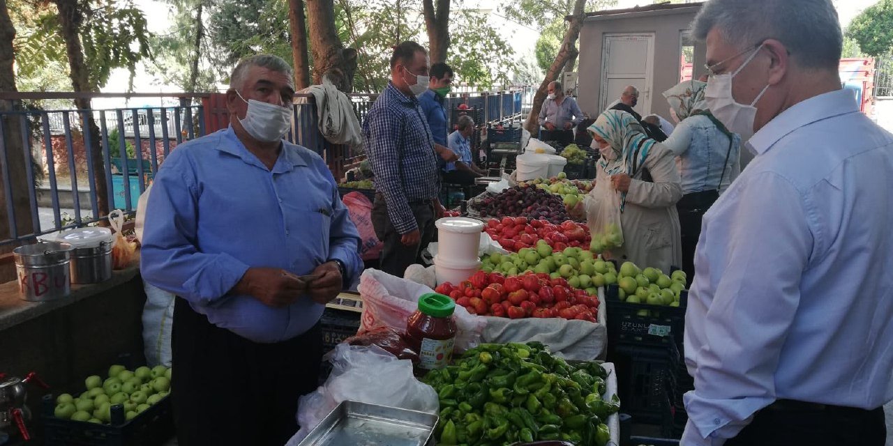 Milletvekili Aycan, pazar esnafının sorunlarını dinledi
