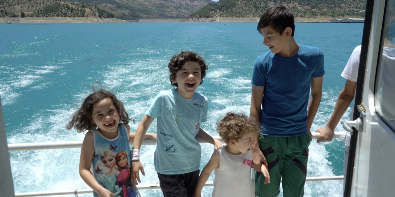 Doğal güzellikleriyle Menzelet Barajı cazibe merkezi oldu