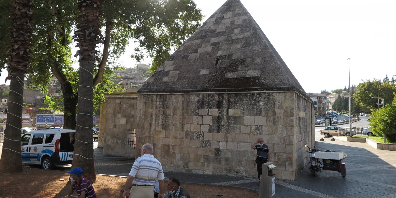 Kahramanmaraş ‘Taş Mescid’e ziyaretçi akını